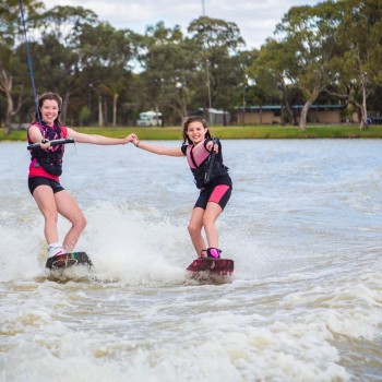 Go waterskiing on the River Murray during your stay at BIG4 Renmark